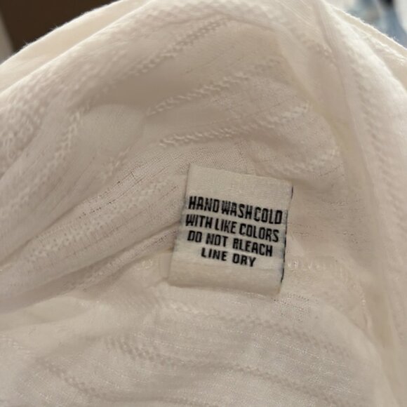 Dylan White Embroidered Button Down Shirt XS - Picture 16 of 16